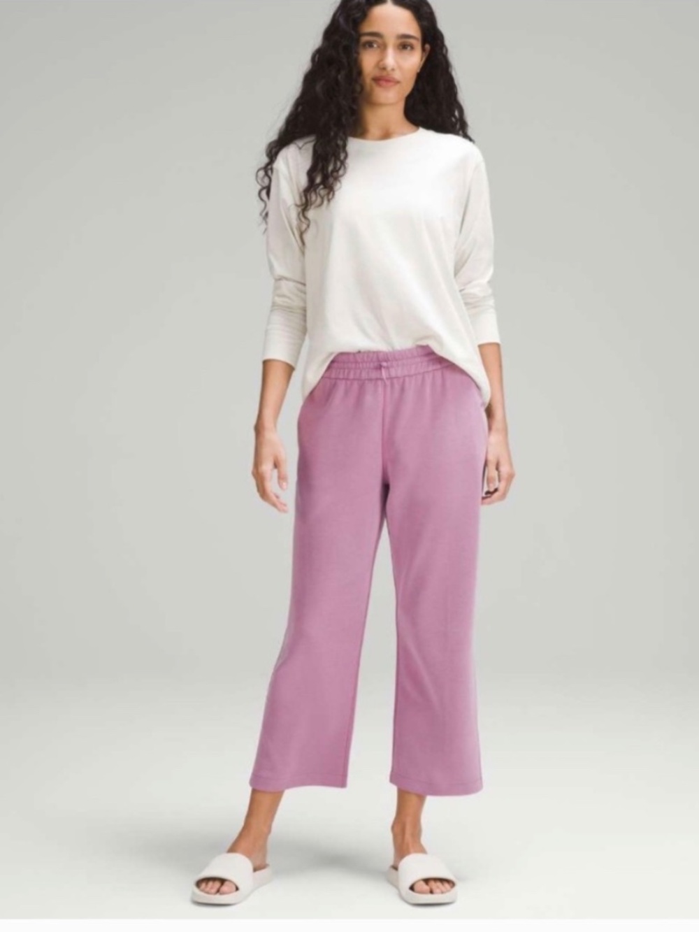 Lululemon softstreme capri lounge pants